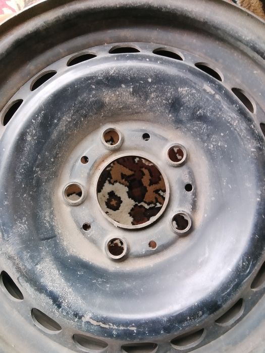 Продам диски на 15 в отличном состоянии