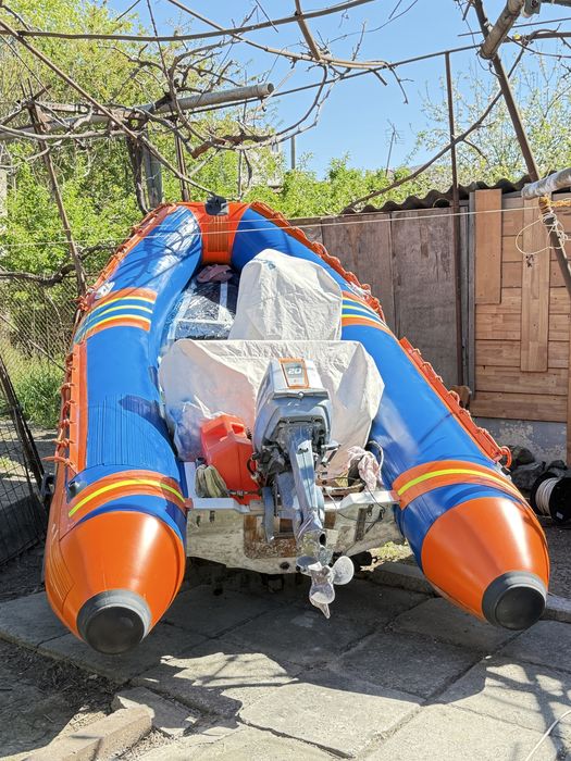 Vand barca Rib cu motor si peridoc