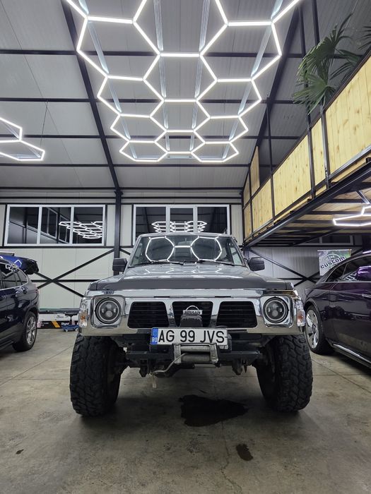 Nissan Patrol Y60