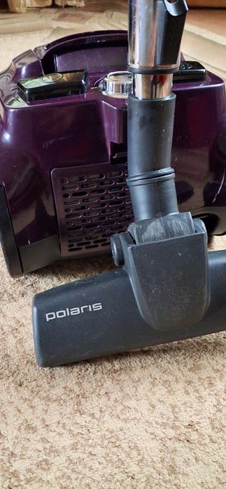 Пылесос Polaris.