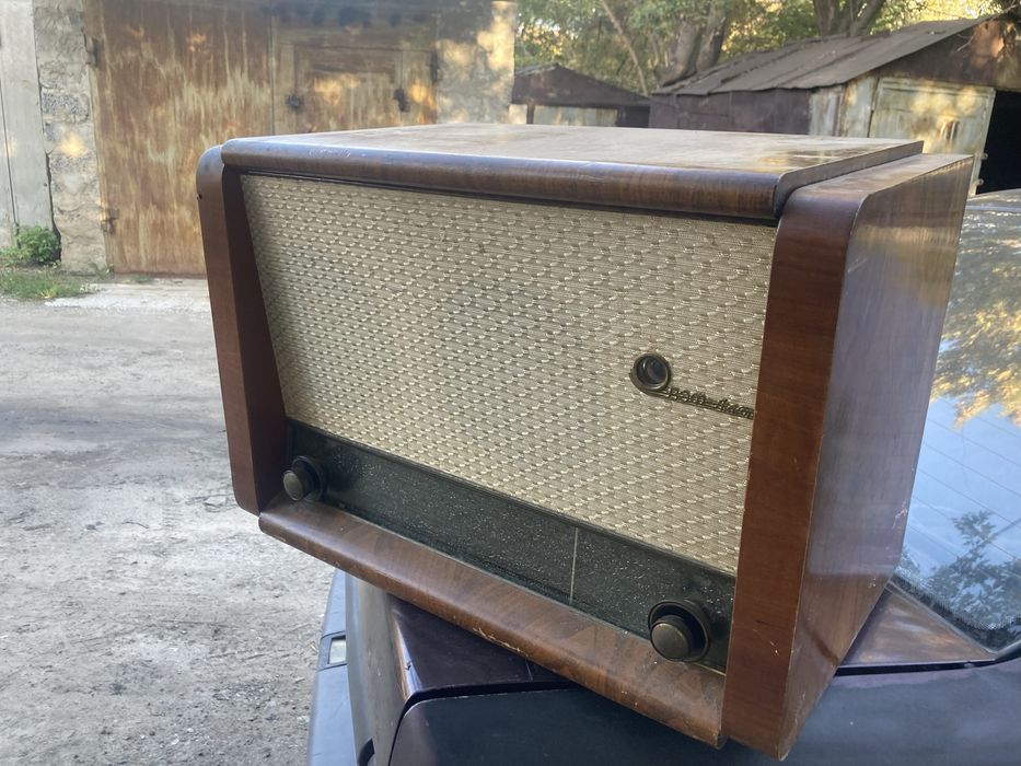 Продам радиола ВЭФ-Аккорд