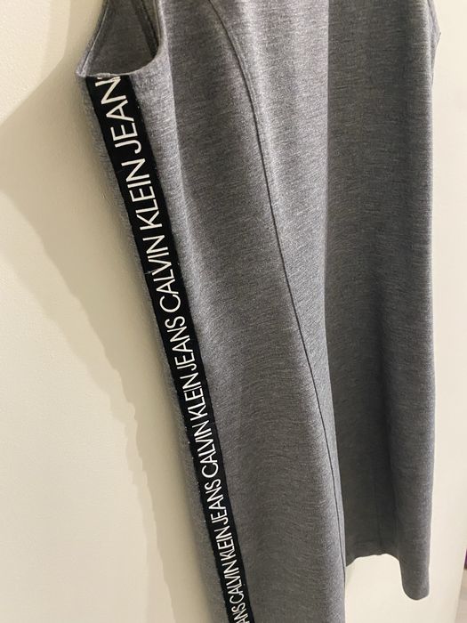 Къса сива рокля Calvin Klein size S
