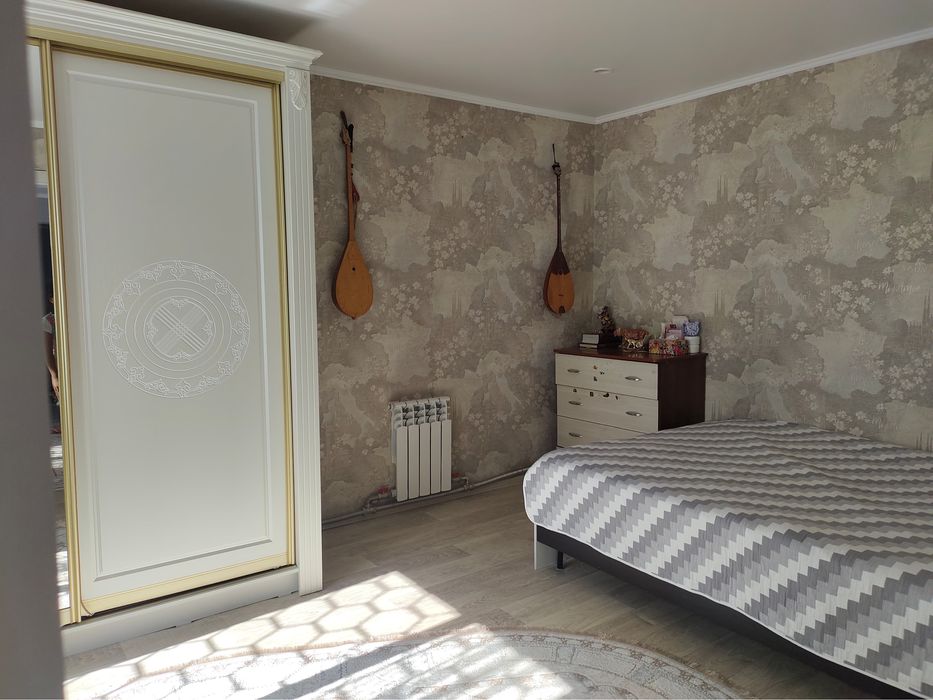 Продаётся четырёхкомнатный дом