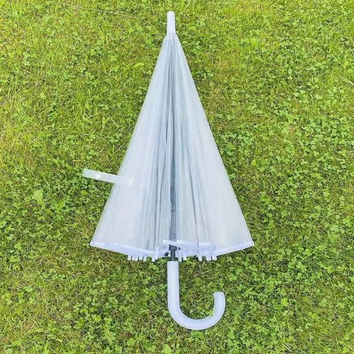 Празрачни зонтик