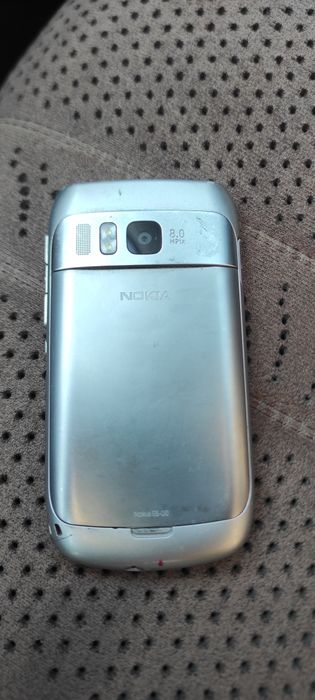 Продам сотовый телефон Nokia e6
