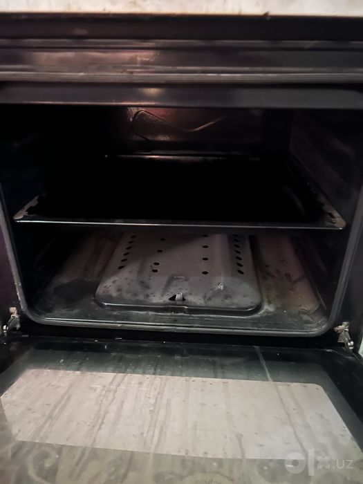 Газовое плита сотилади хама жойи ишлайди холати ямон емас