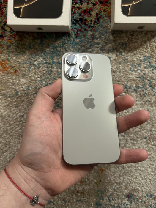 Iphone 16 pro max/16 pro