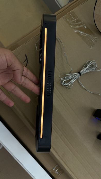 Ceas LED Digital de Perete – Temperatură, Dată, Ziua Săptămânii și Alarmă