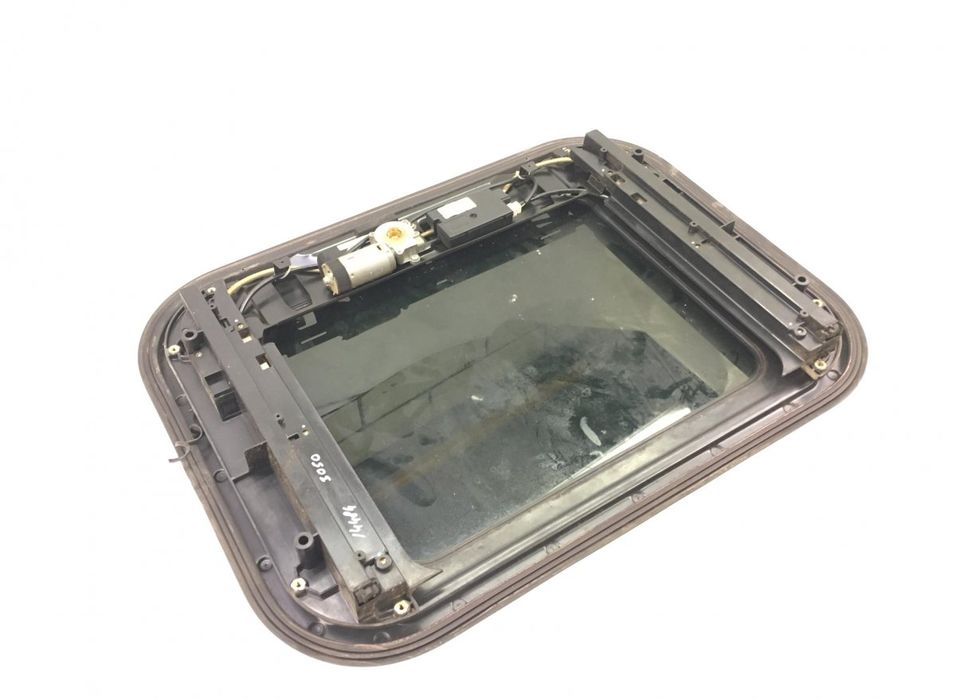 A9438300242 Trapă de acoperiș MERCEDES-BENZ, VALEO Axor, Actros MP1, MP2, MP3 (1996-2014) MERCEDES-BENZ