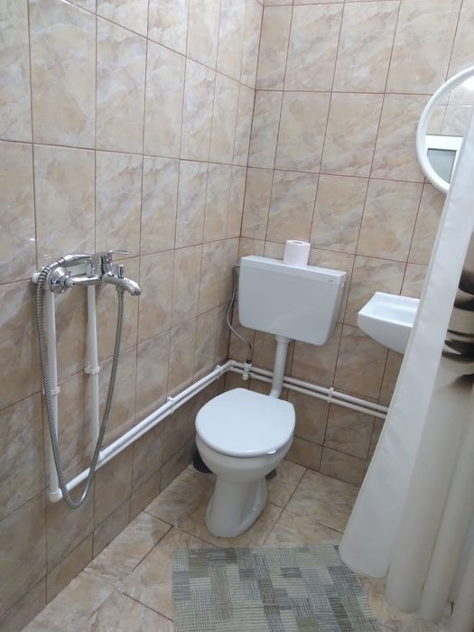 Închiriez doua garsoniere Tuzla