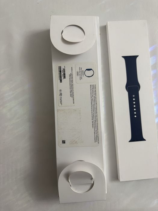 Продаю Apple Watch Series 7