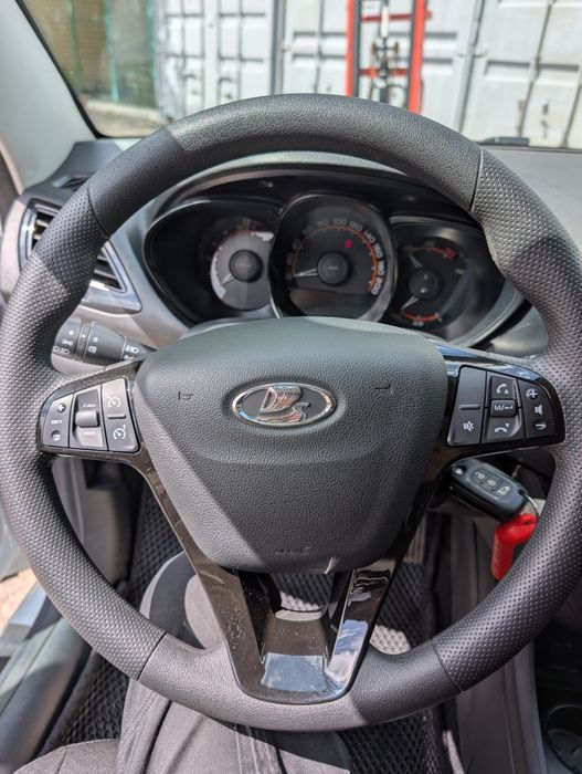 Продам Lada Vesta 2020 1.6