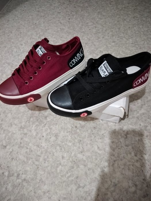 Продам  кроссовки, кеды.