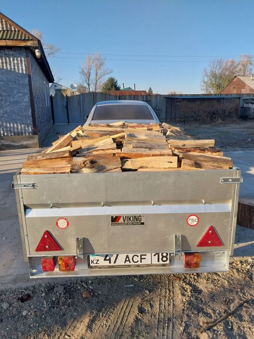 Дрова рубленые колотые.