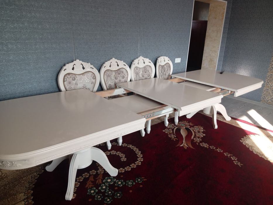 Продам Стол без стульев