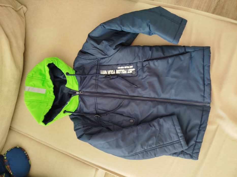 Демисезонная куртка