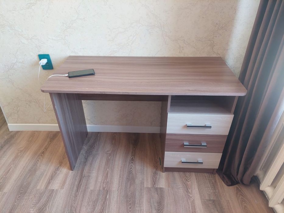 Продам комплект мебели