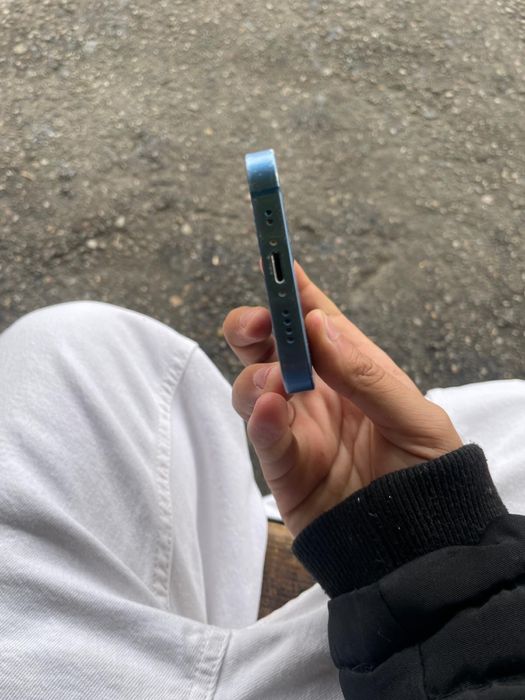 Vand/schimb iphone 13 mini