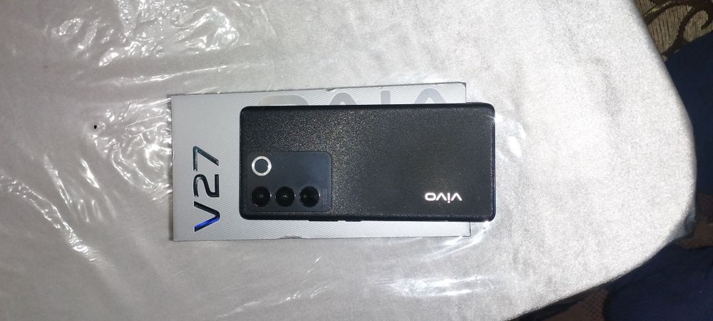Vivo v27 smartfon sotiladi.SROCHNA