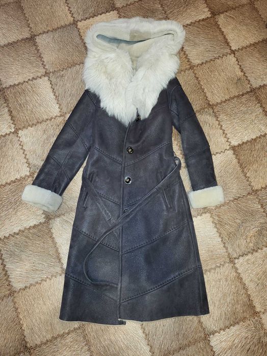 Продам женскую дубленку