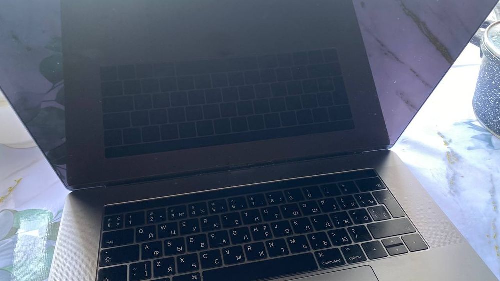 MacBook Pro 2017 — идеальное состояние