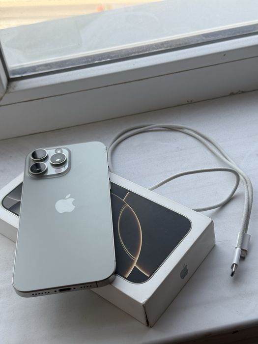 iPhone 16 Pro Max 256 GB