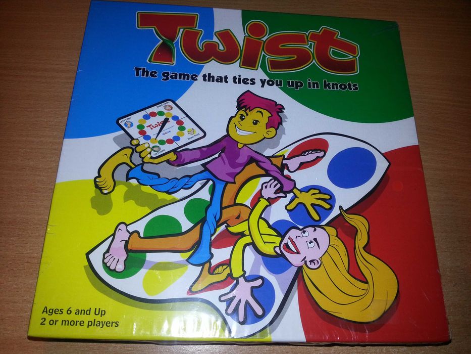 2в1 Twister игра с голяма мушама+Twister за пръсти+часовник с стрелка