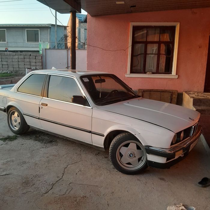 Прадю Автомобиль