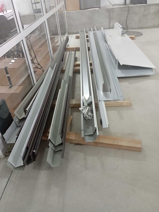 Обшивки от ламарина за покриви  и термопанели