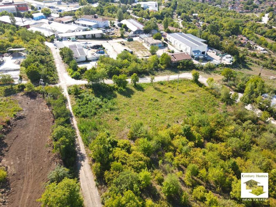 Продава се Парцел в Горна Оряховица - 3560 кв.м за 22 €/кв.м - Снимка #2