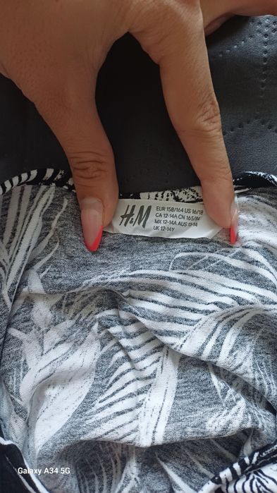 Детска рокля с пера