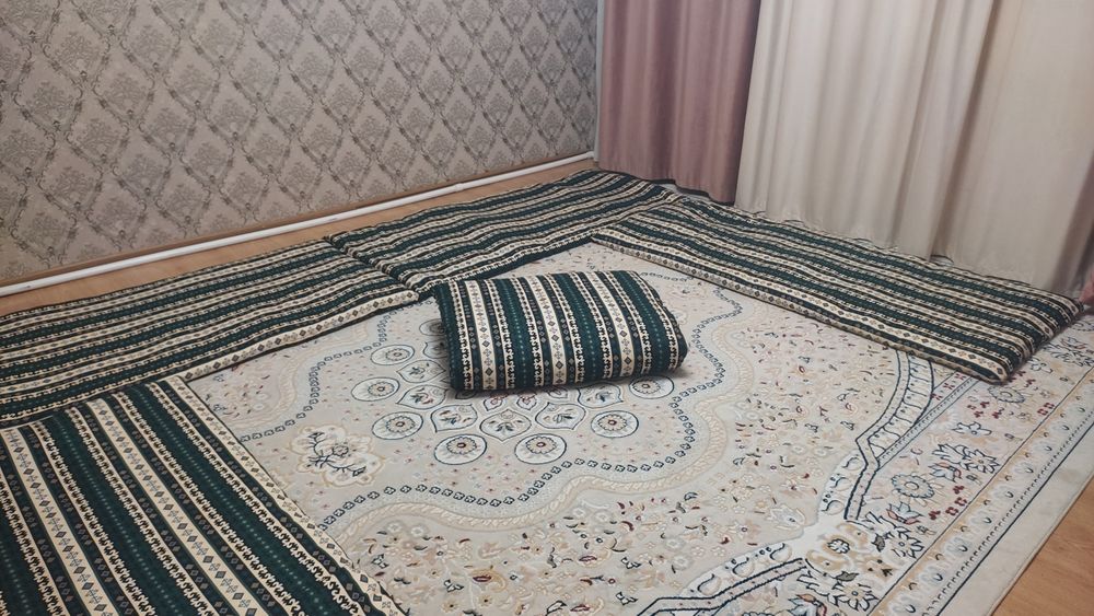 Көрпе қолда бар немесе заказға