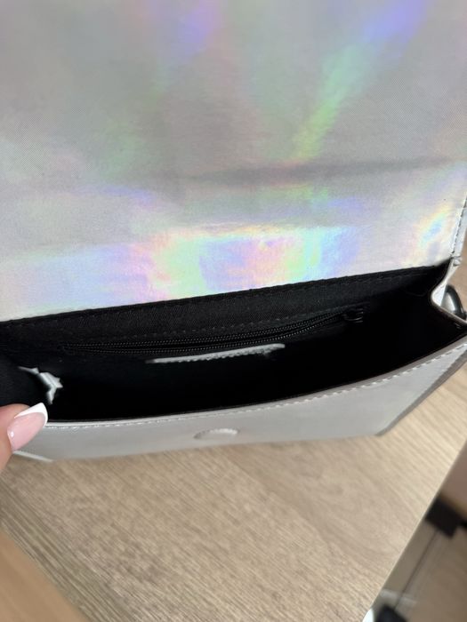 Малка дамска чанта