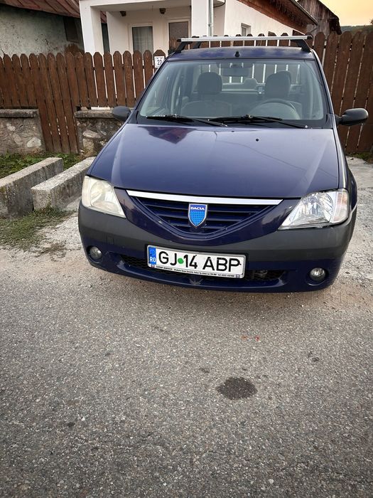 Vând Dacia Logan 2007