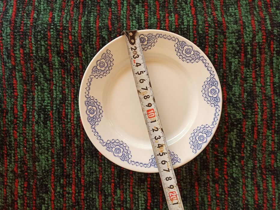 Тарелка 60 та сотилади