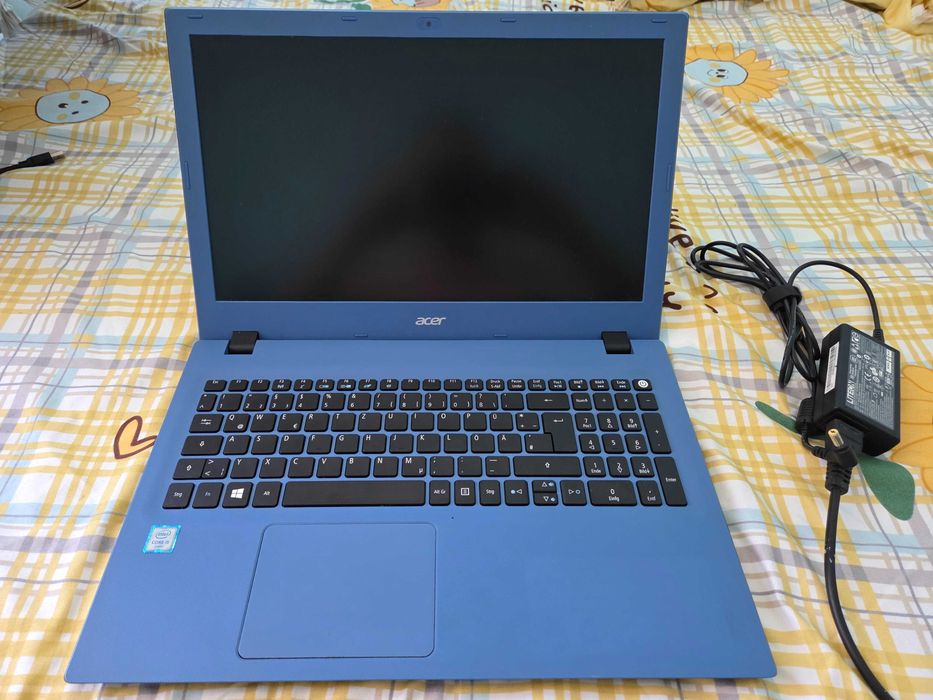 Laptop Acer i5 Gen 6/8GB RAM/128GB SSD