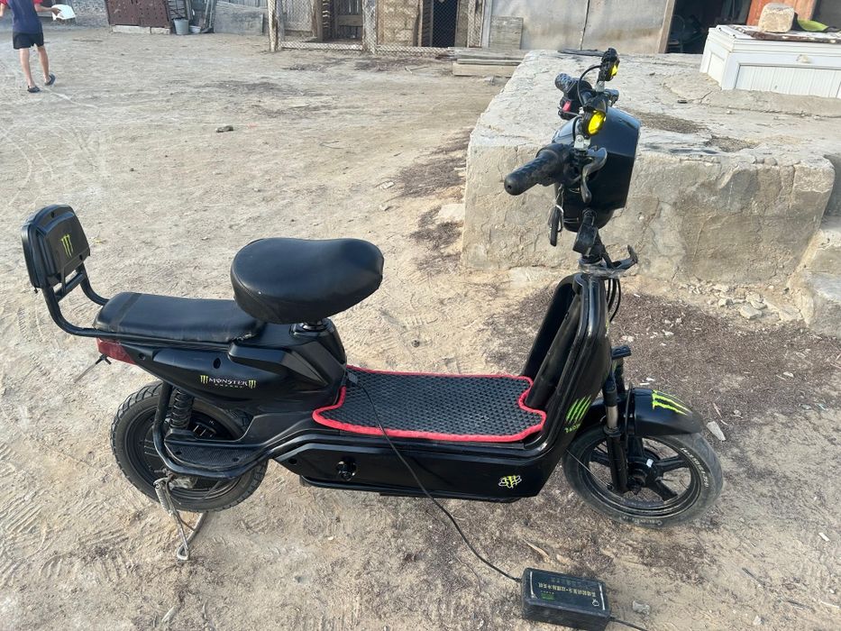 Скутер ск8 14дюм