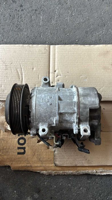 Compresor AC cod: 926008209R pentru Renault Megane/Scenic