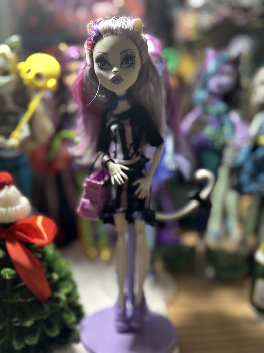 Продам куклу  монстр  хай!