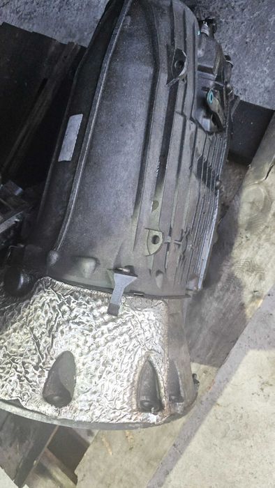 Pompa de ulei cutie de viteze Mercedes 7g tronic ML S W221 W164 CLS E