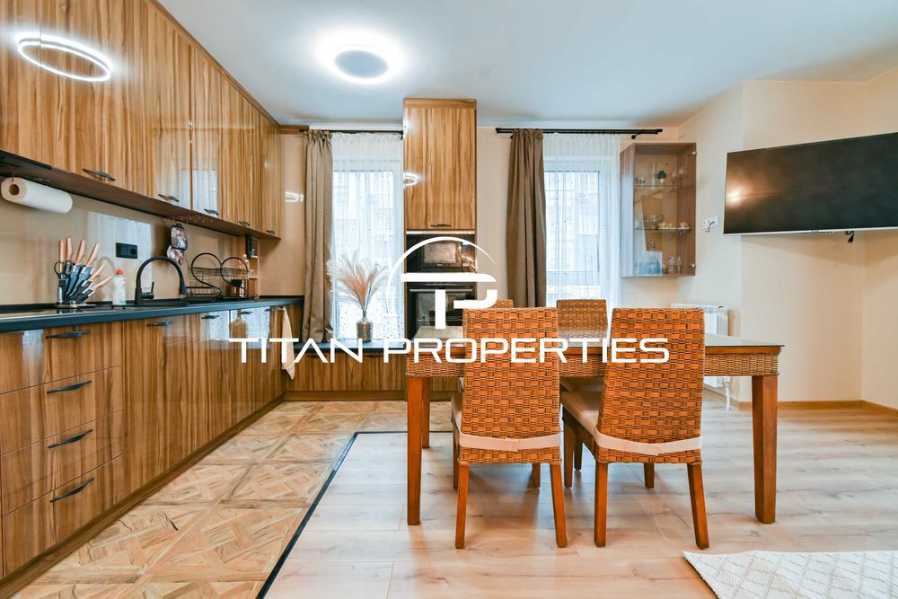 Дава се под наем Тристаен апартамент в София, Света Троица - 85 кв.м за 899 € - Снимка #1