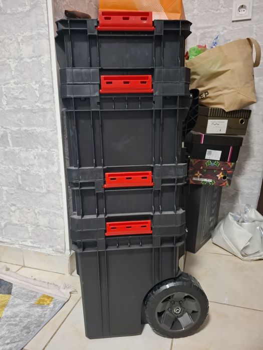 Продам инструменты.  Құралдар сатылады