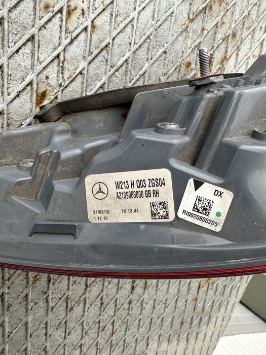 Десен стоп Mercedes benz E class W213 седан оригинален мерцедес в213