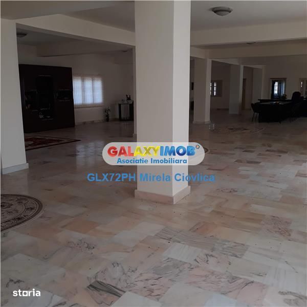 Vanzare imobil intreg Spatiu Comercial Hala Baicoi  Prahova