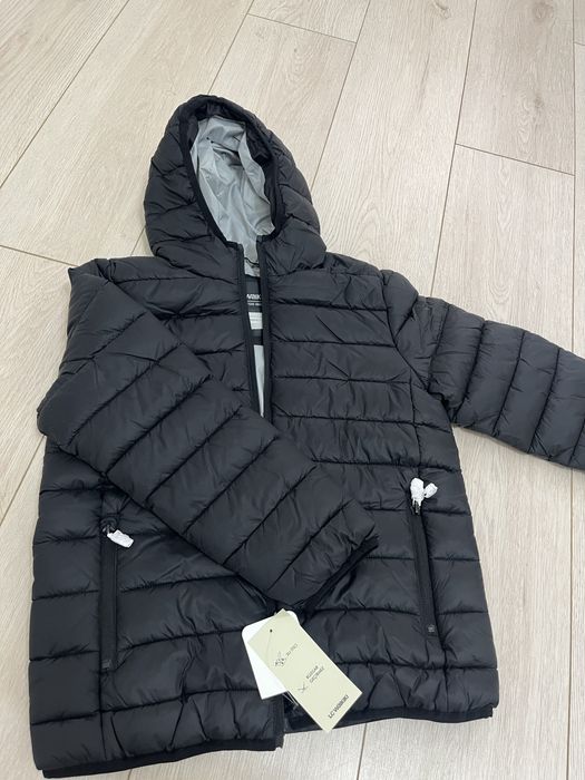 Продам куртки весна-осень для мальчиков,