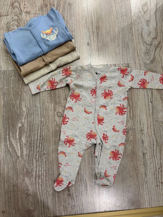 Лот бебешки дрехи