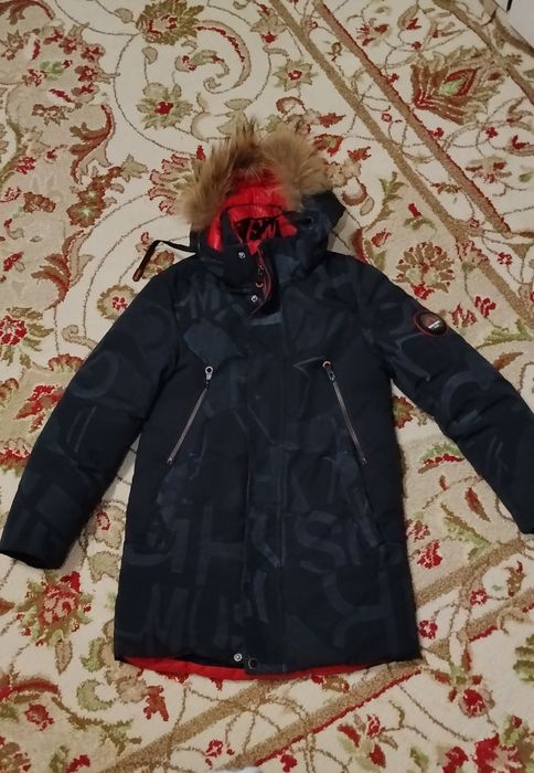 Продам куртку для мальчика