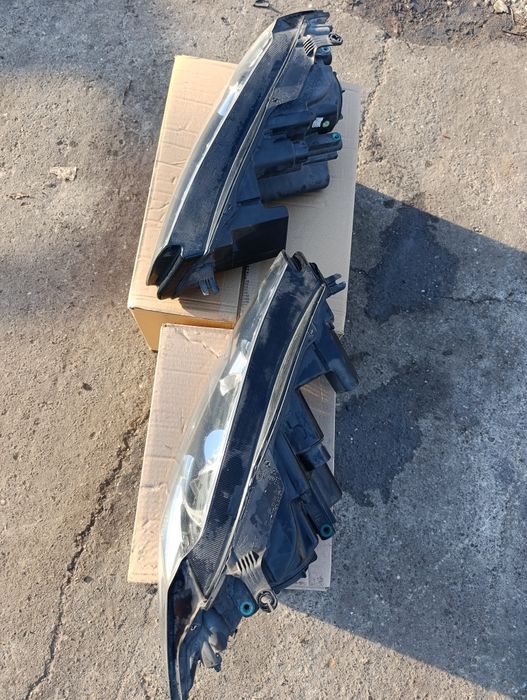 Фарове Ягуар / Jaguar XF 2013г