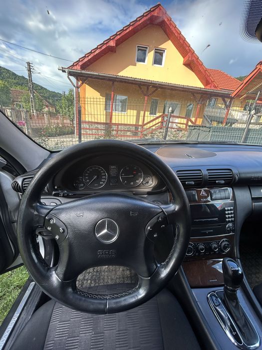 MERCEDES-BENZ C-Class 2004 — imagine 2