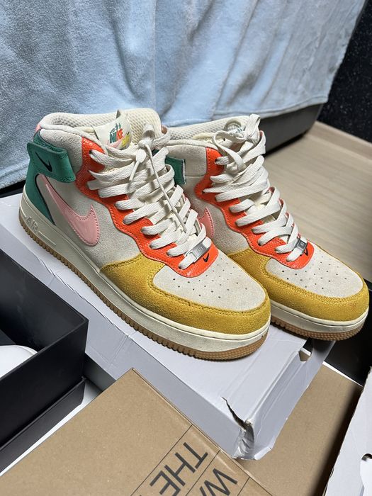 Nike jordan under Armour